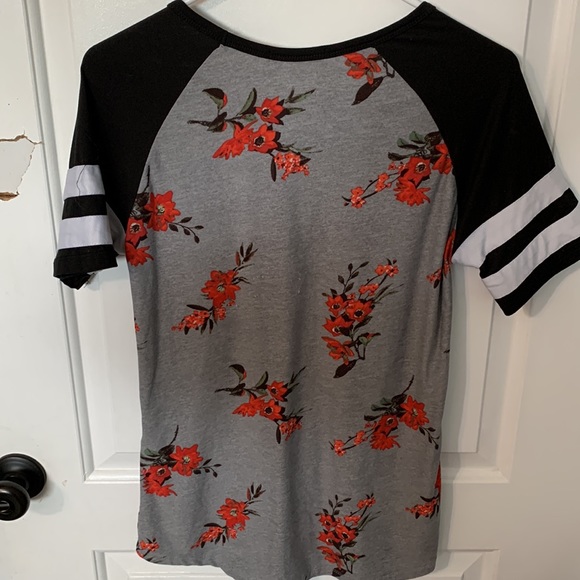 Barely worn, still has its color. - Picture 2 of 3